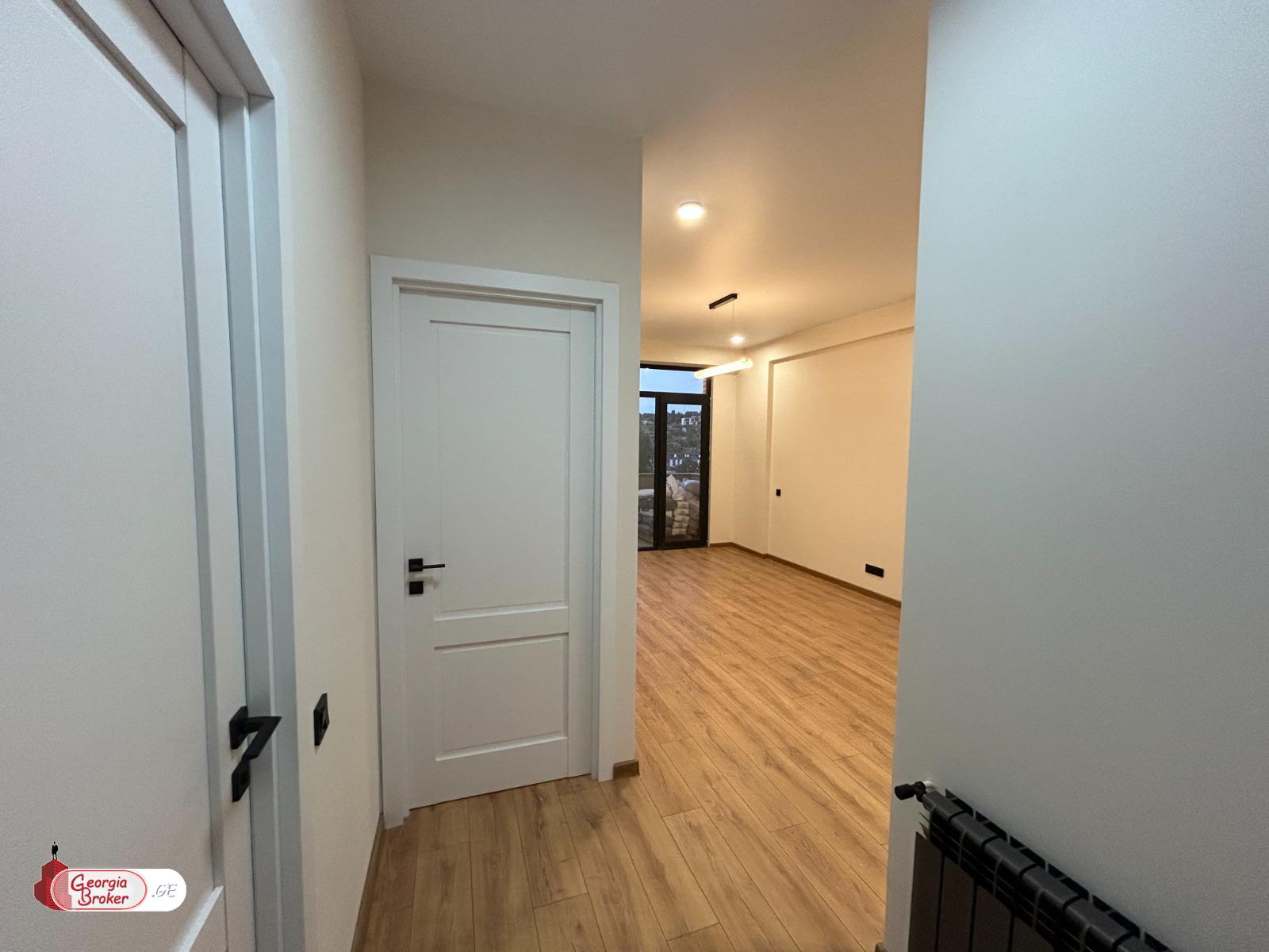 nearly repaired 2-room apartment for sale